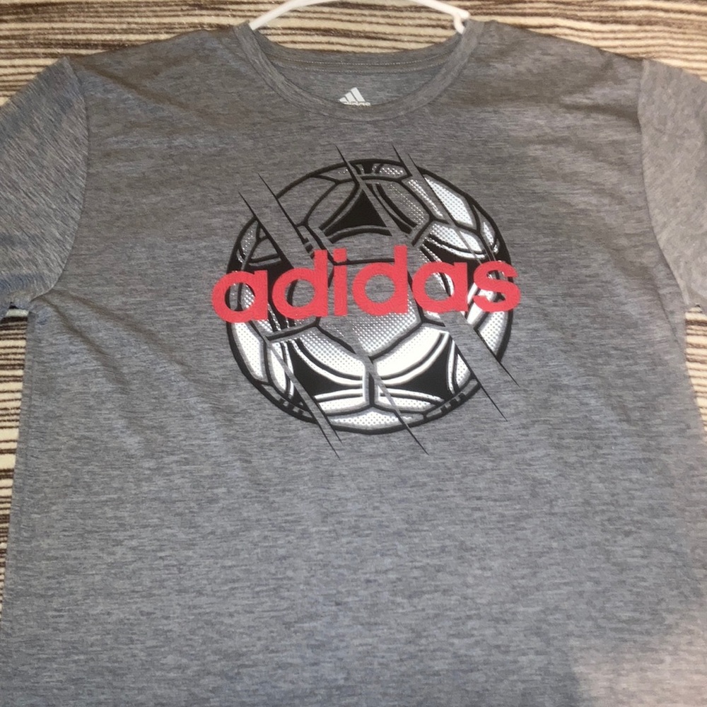 Adidas XL Mens t-shirt